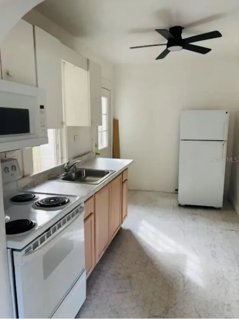 324 N Orange Street New Smyrna Beach FL 32168