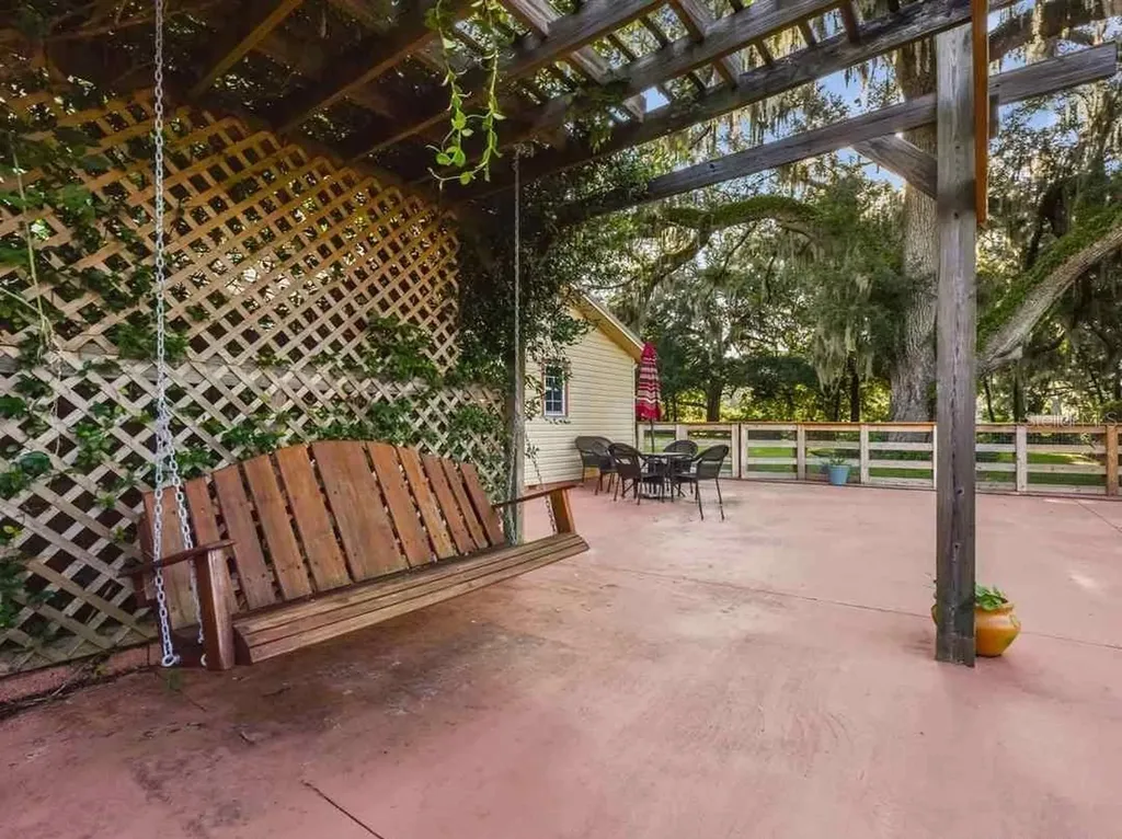 340 SE 30th Avenue Trenton FL 32693