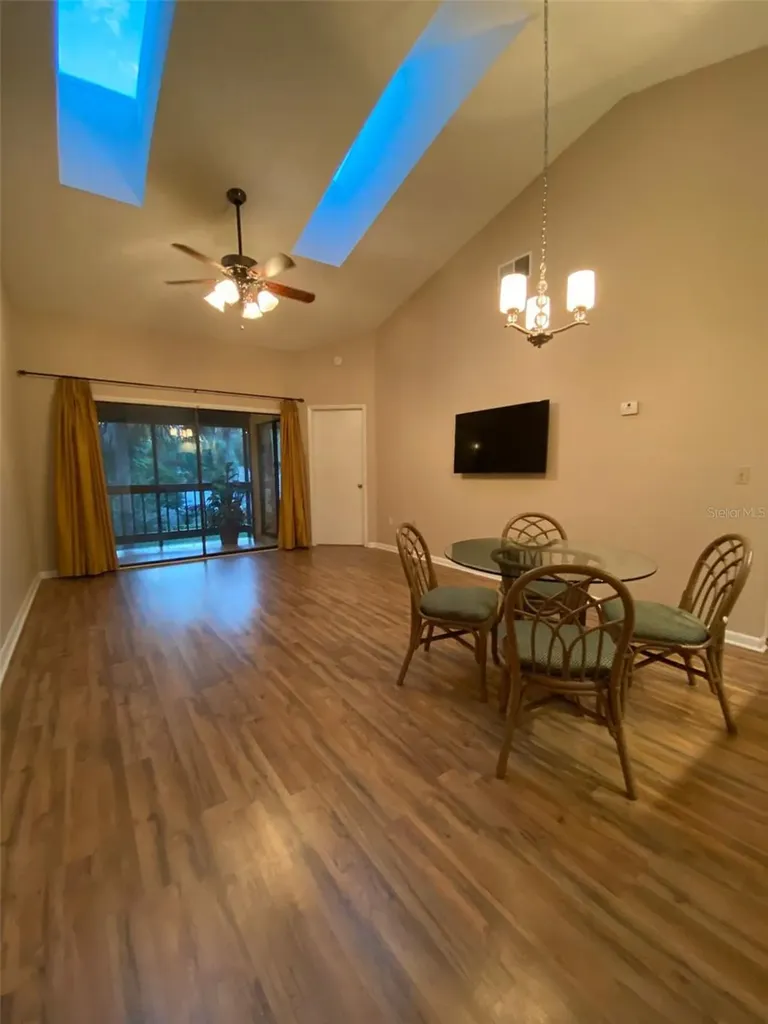 3118 S Semoran Boulevard Orlando FL 32822