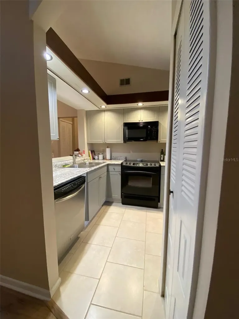 3118 S Semoran Boulevard Orlando FL 32822