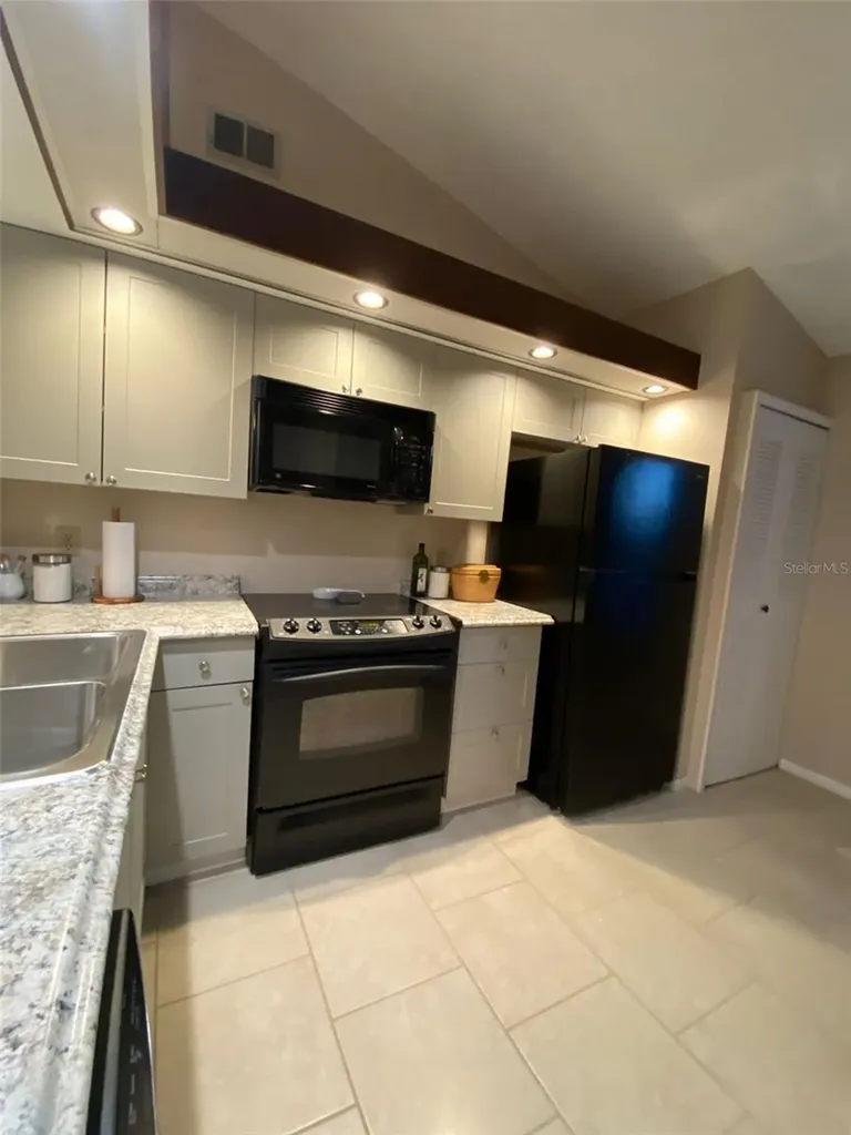 3118 S Semoran Boulevard Orlando FL 32822