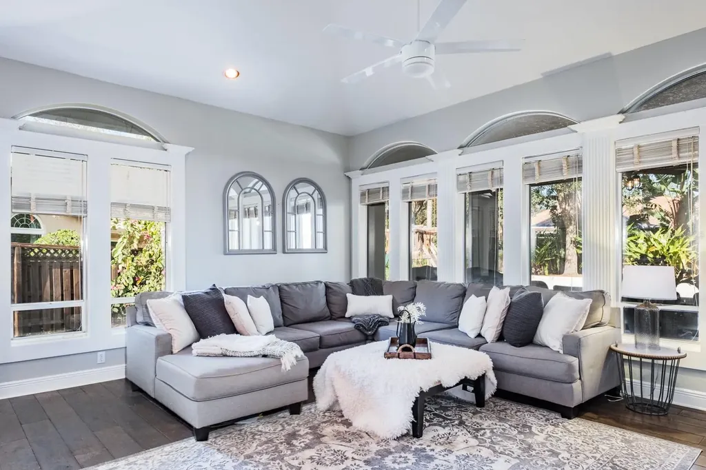 1598 Lockmeade Place Oldsmar FL 34677