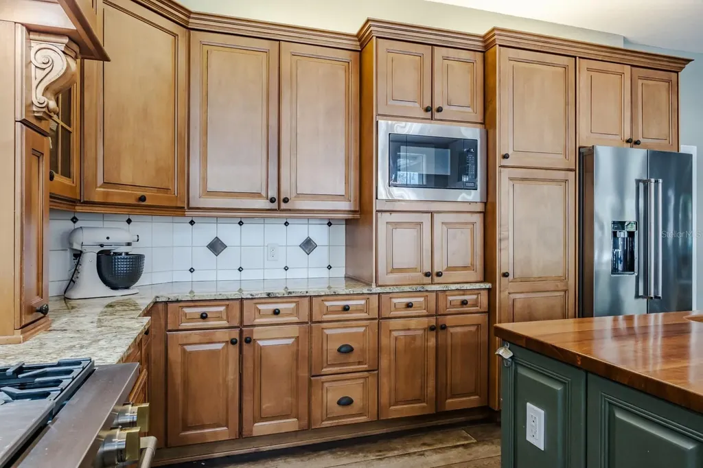 1598 Lockmeade Place Oldsmar FL 34677