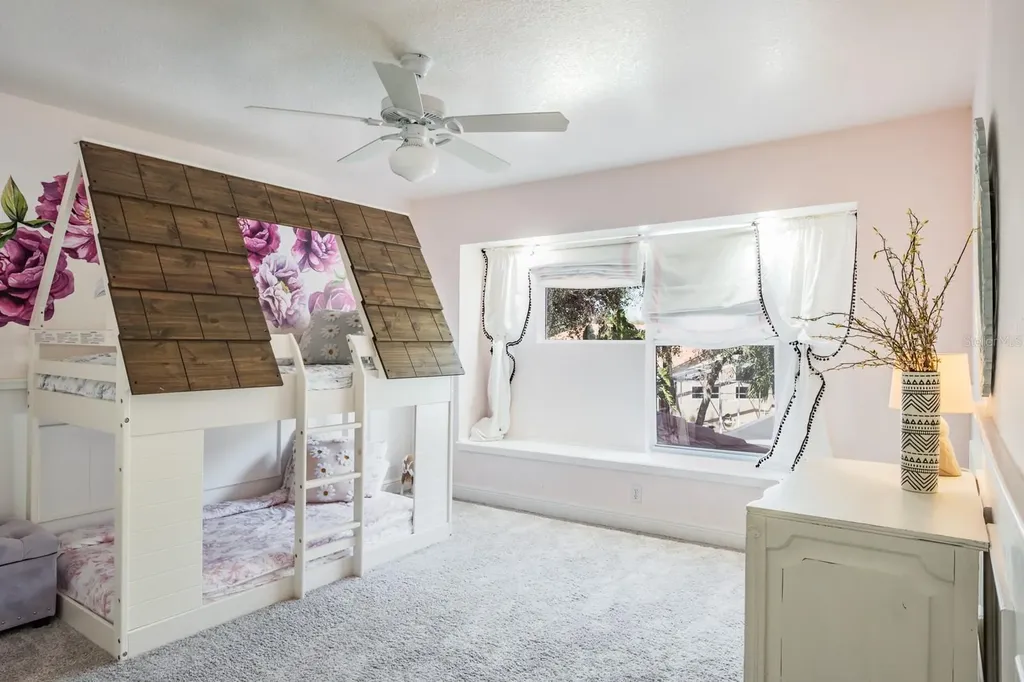 1598 Lockmeade Place Oldsmar FL 34677