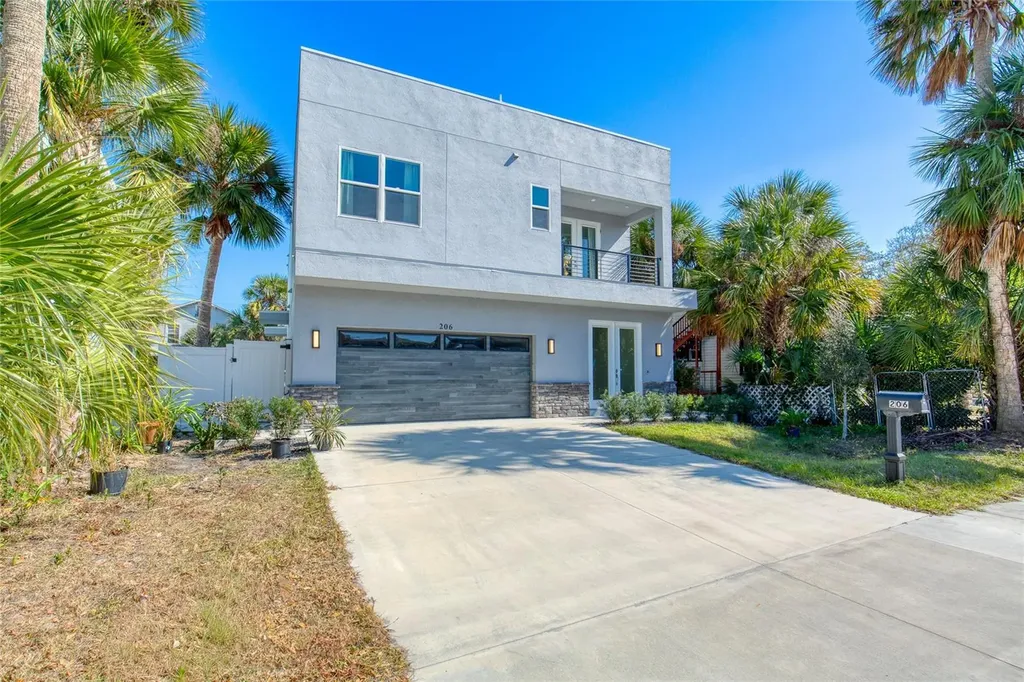 206 N Halifax Avenue Daytona Beach FL 32118