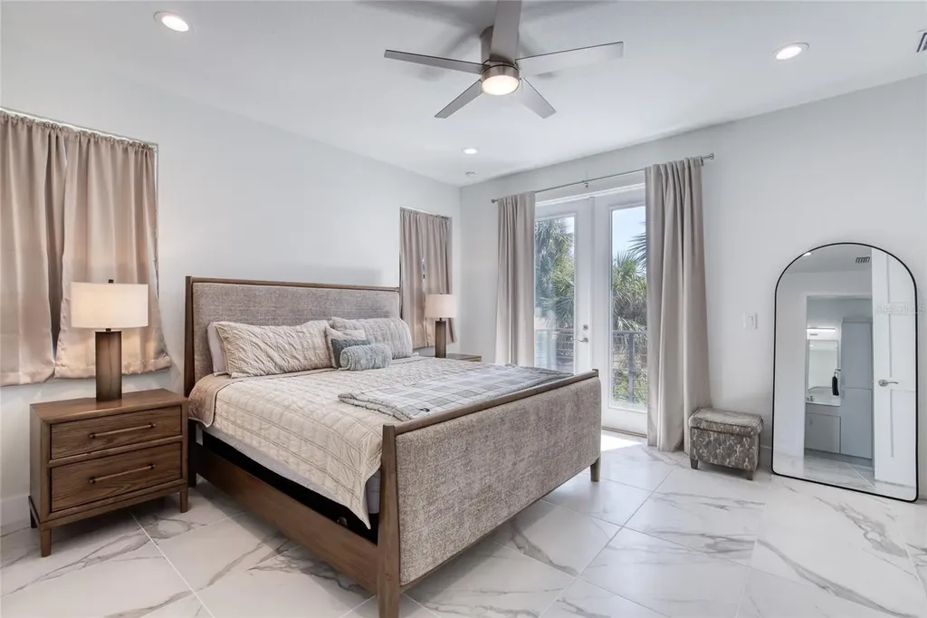 206 N Halifax Avenue Daytona Beach FL 32118