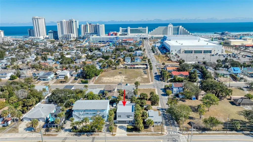 206 N Halifax Avenue Daytona Beach FL 32118