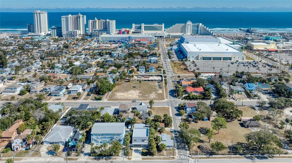 206 N Halifax Avenue Daytona Beach FL 32118