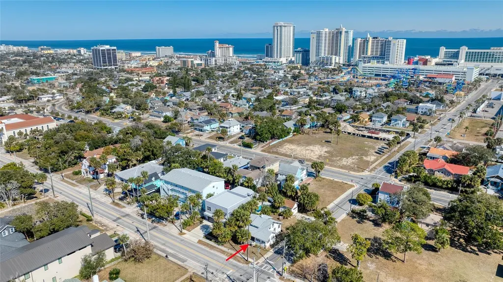206 N Halifax Avenue Daytona Beach FL 32118