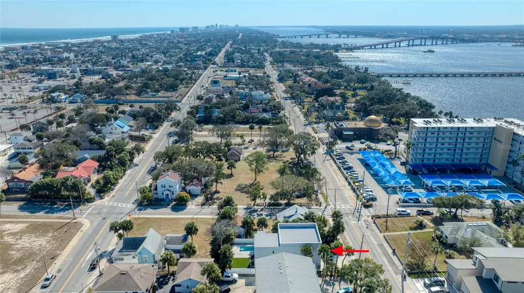 206 N Halifax Avenue Daytona Beach FL 32118