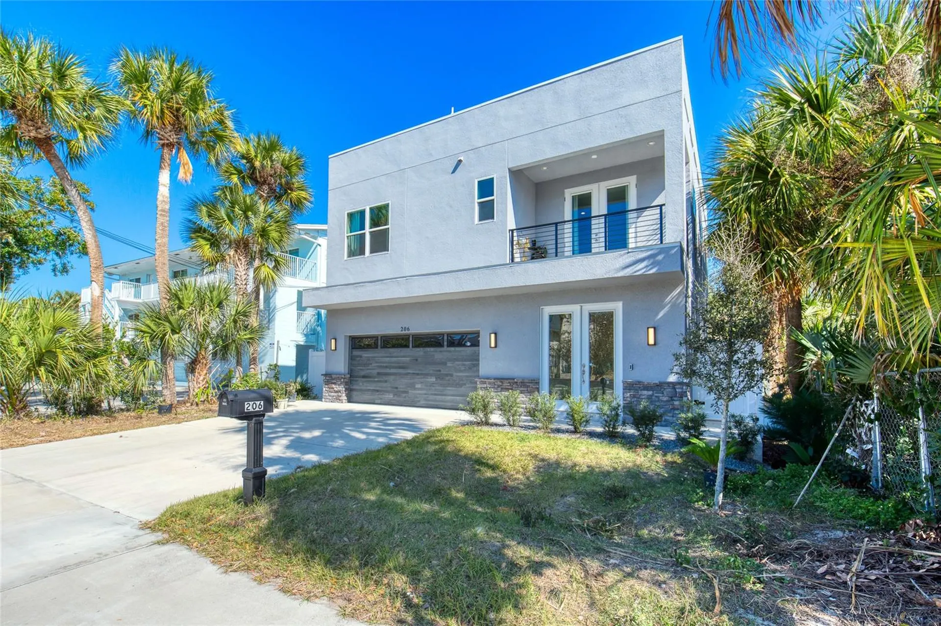 206 N Halifax Avenue Daytona Beach FL 32118