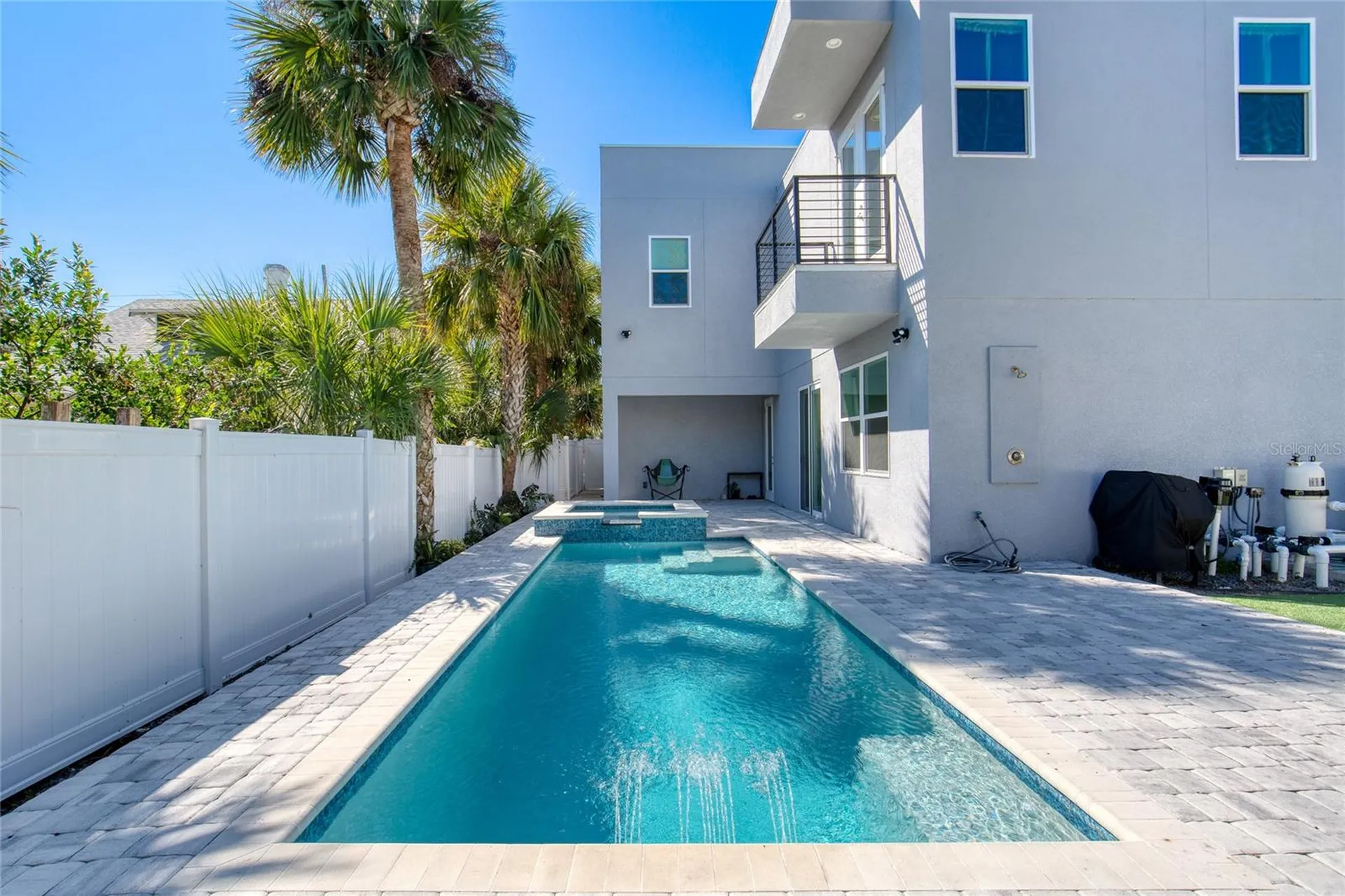 206 N Halifax Avenue Daytona Beach FL 32118