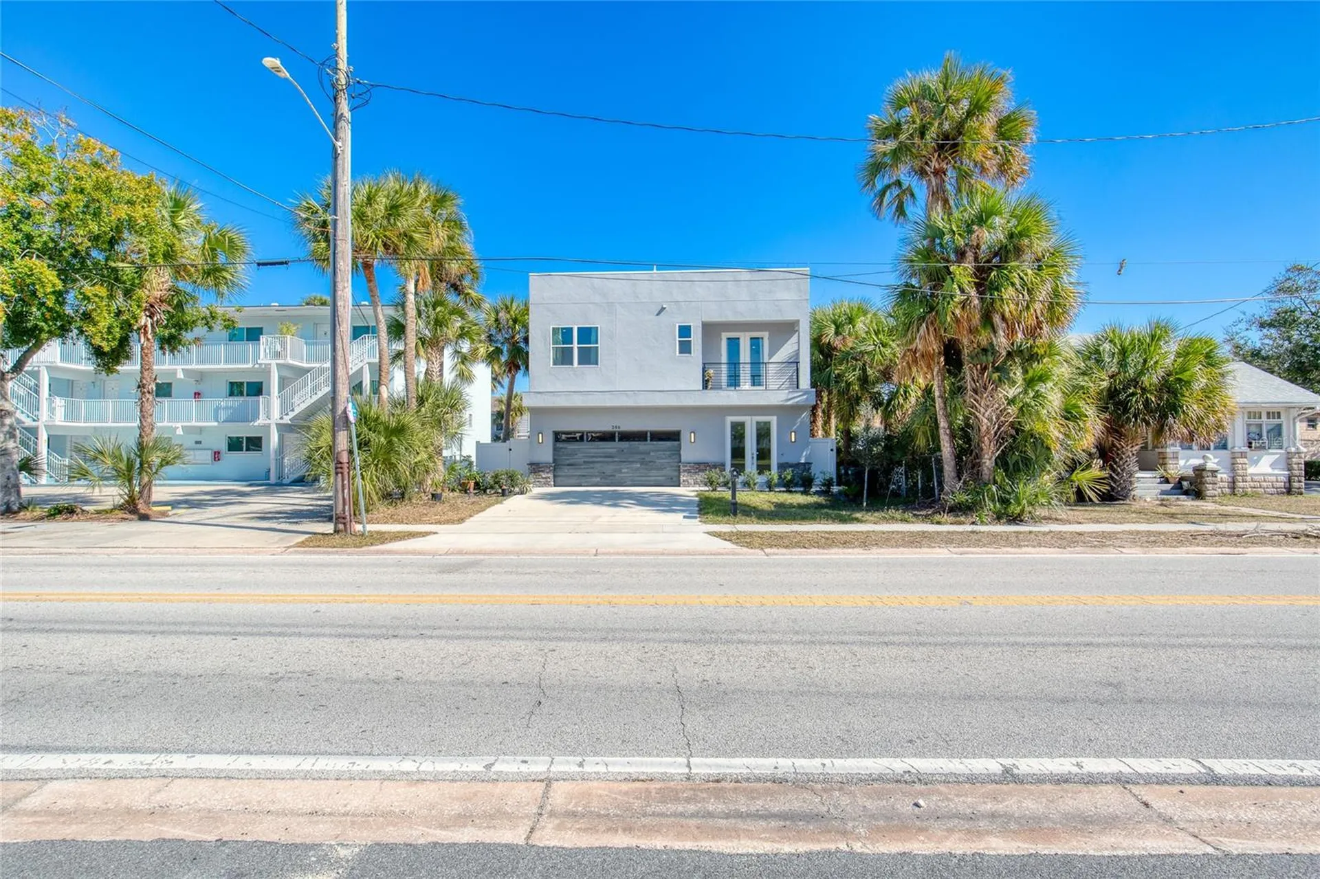 206 N Halifax Avenue Daytona Beach FL 32118