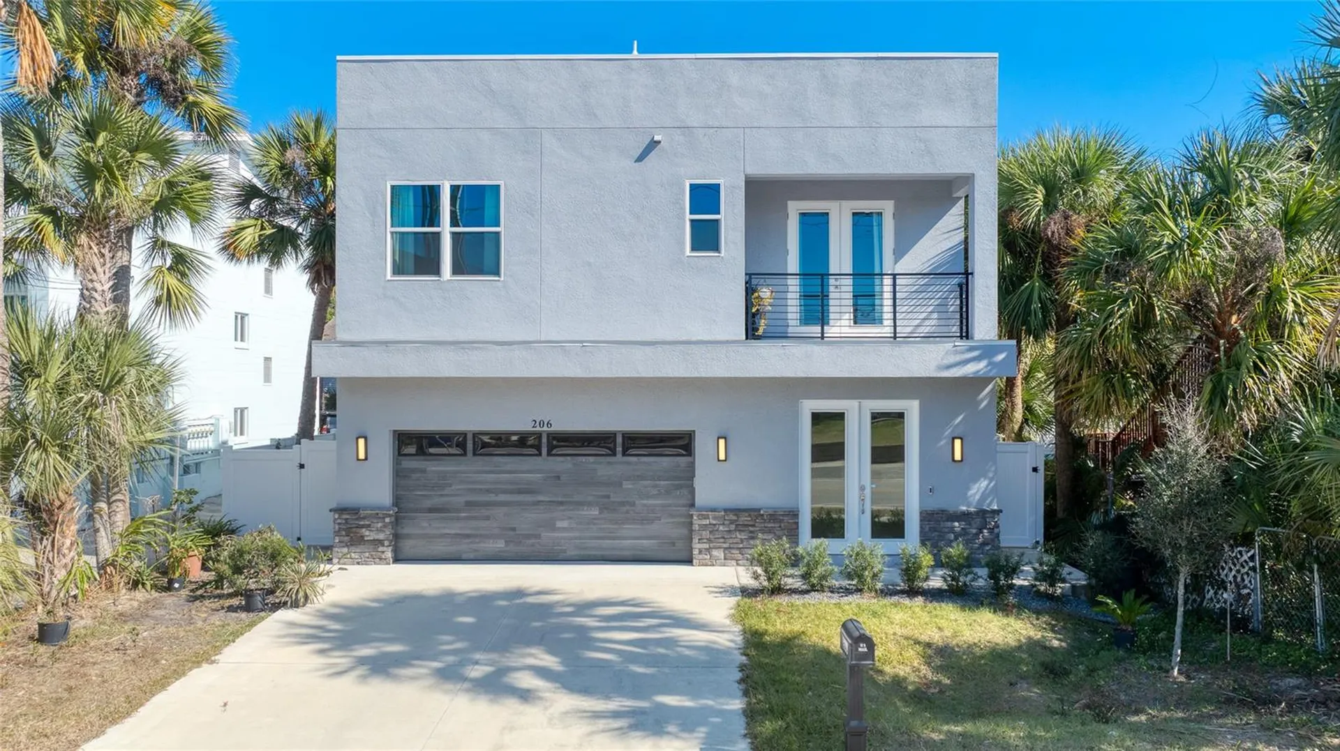 206 N Halifax Avenue Daytona Beach FL 32118