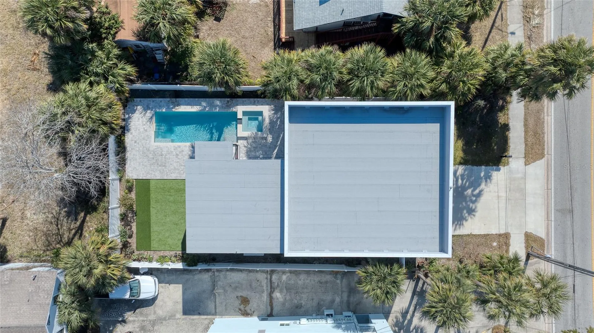 206 N Halifax Avenue Daytona Beach FL 32118