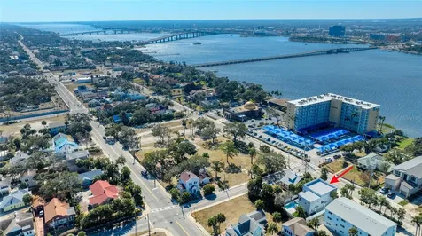 206 N Halifax Avenue Daytona Beach FL 32118