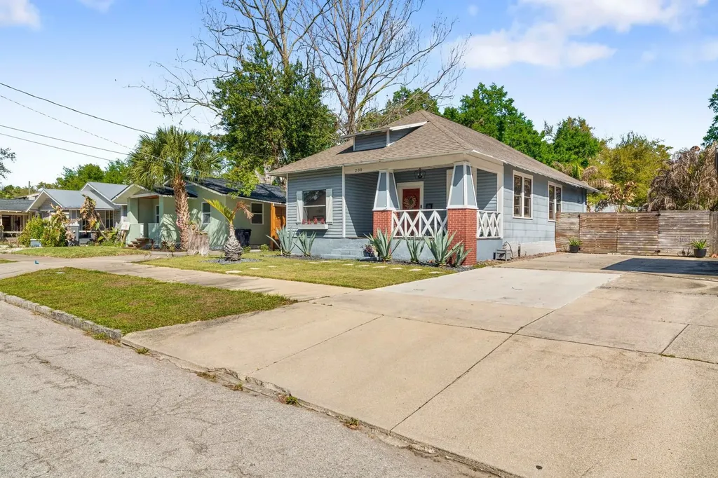 200 E Fern Street Tampa FL 33604