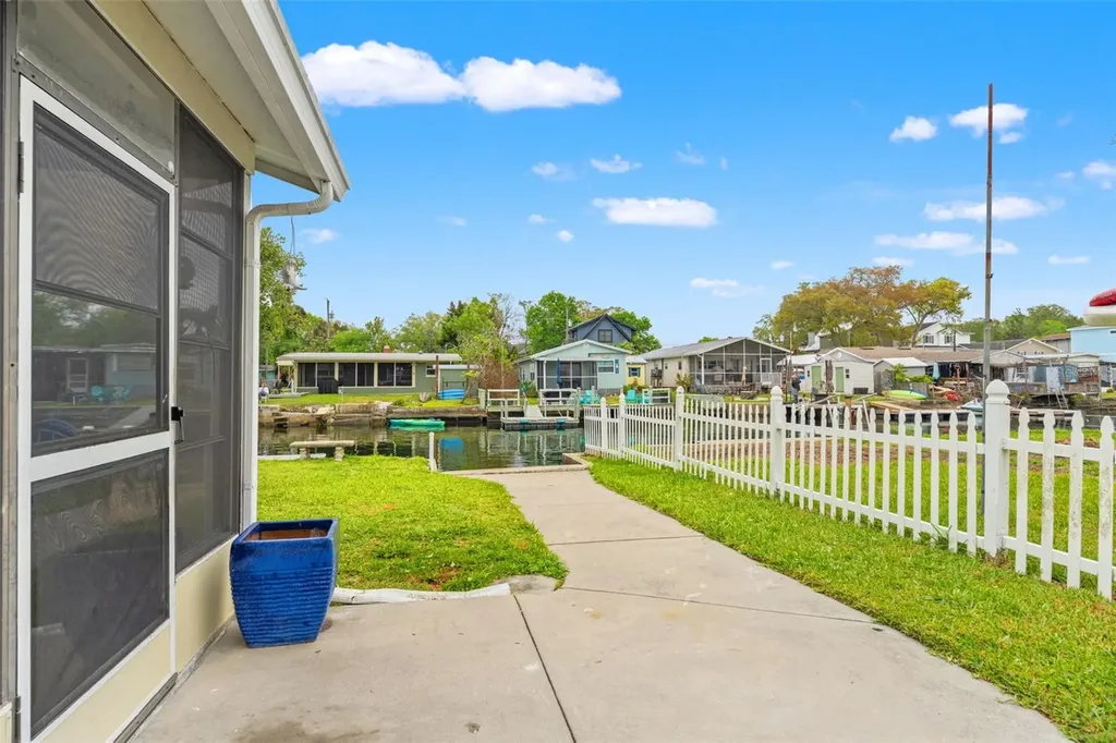 5430 Circle Drive Weeki Wachee FL 34607