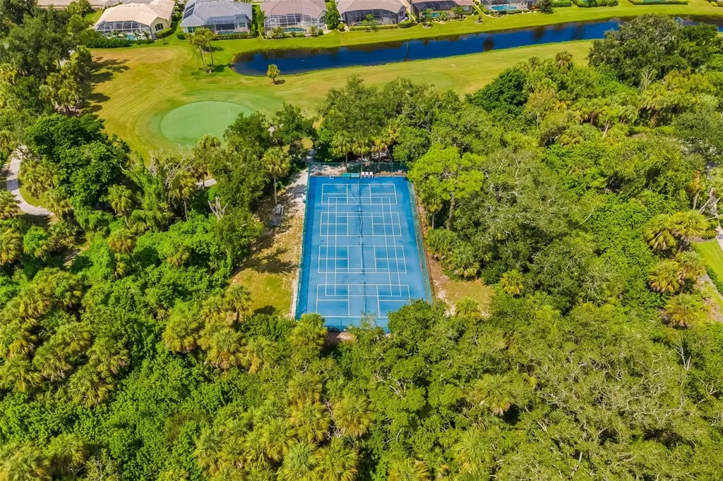 613 Misty Pine Drive Venice FL 34292