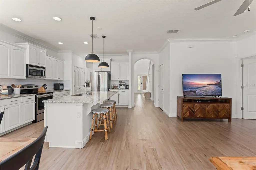 635 Neptune Drive Groveland FL 34736