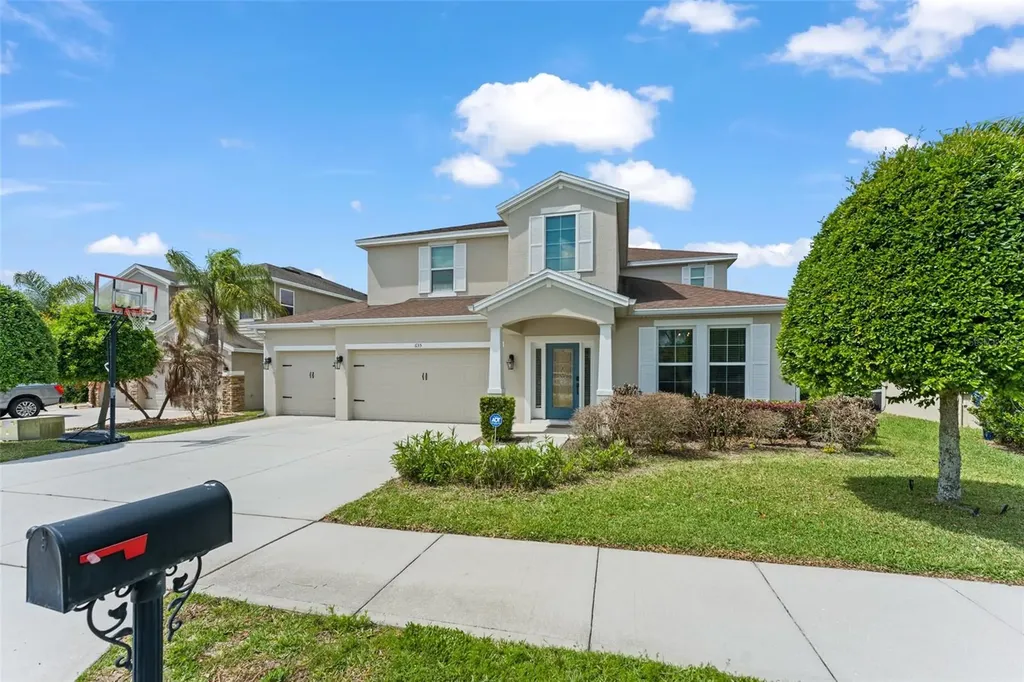 635 Neptune Drive Groveland FL 34736
