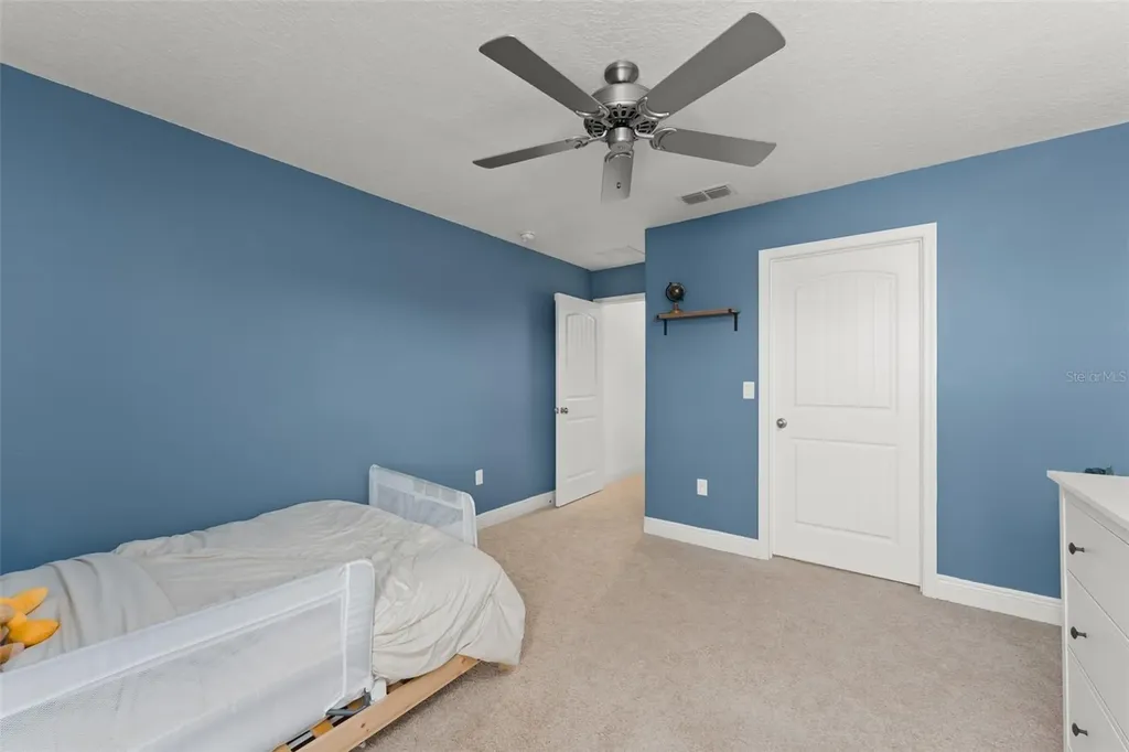 635 Neptune Drive Groveland FL 34736