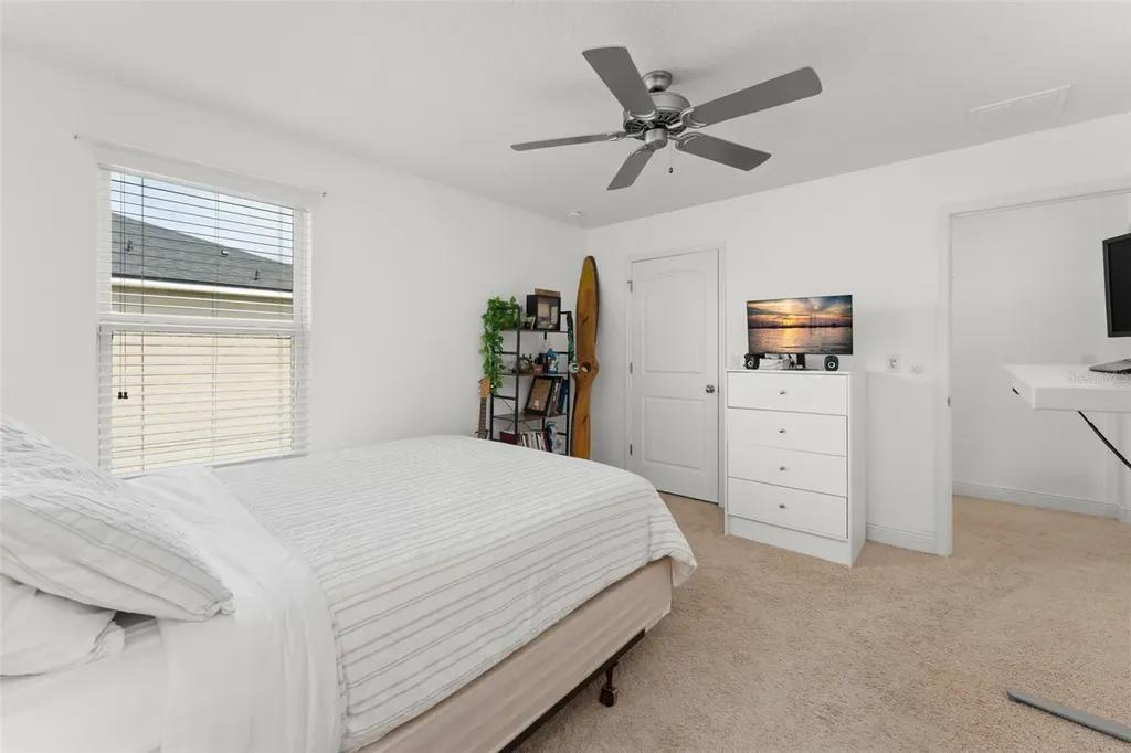 635 Neptune Drive Groveland FL 34736