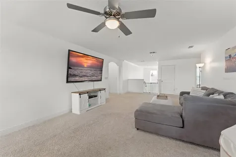 635 Neptune Drive Groveland FL 34736