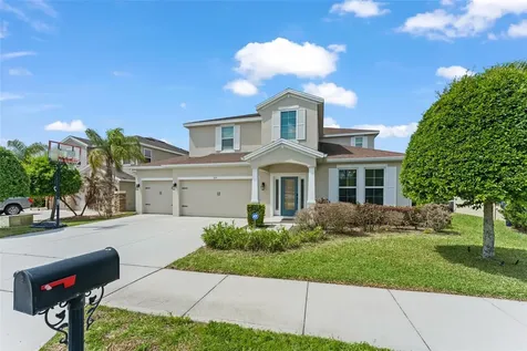 635 Neptune Drive Groveland FL 34736