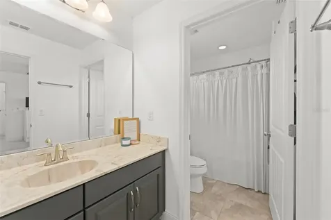 635 Neptune Drive Groveland FL 34736