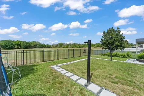 635 Neptune Drive Groveland FL 34736