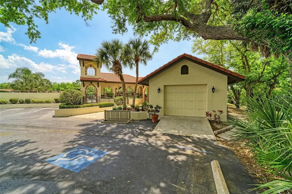 246 Laurel Hollow Drive Nokomis FL 34275