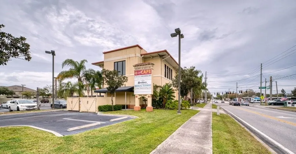 8200 66th Street N Pinellas Park FL 33781