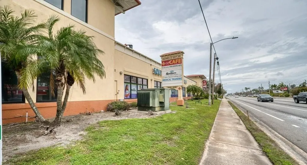 8200 66th Street N Pinellas Park FL 33781