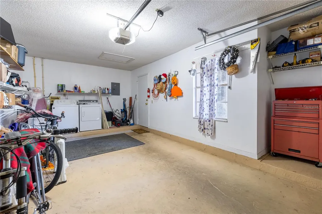 2104 Winslow Drive Orlando FL 32812