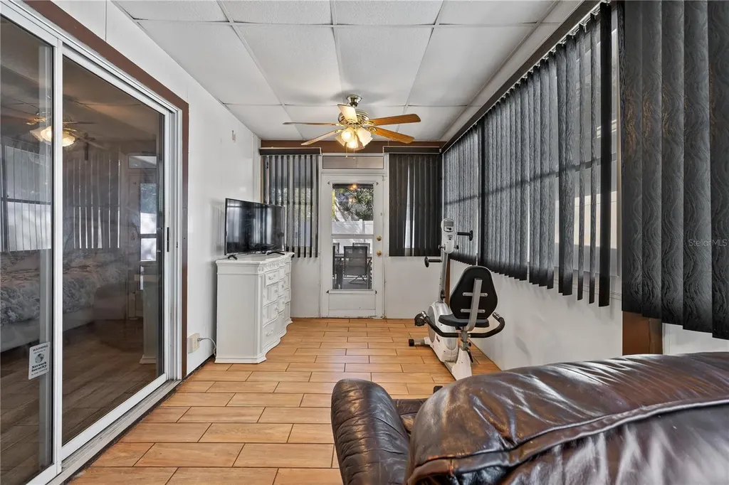 2104 Winslow Drive Orlando FL 32812