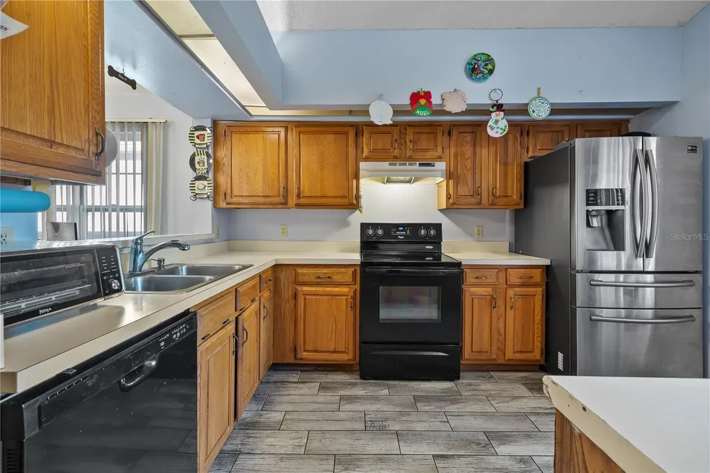 2104 Winslow Drive Orlando FL 32812