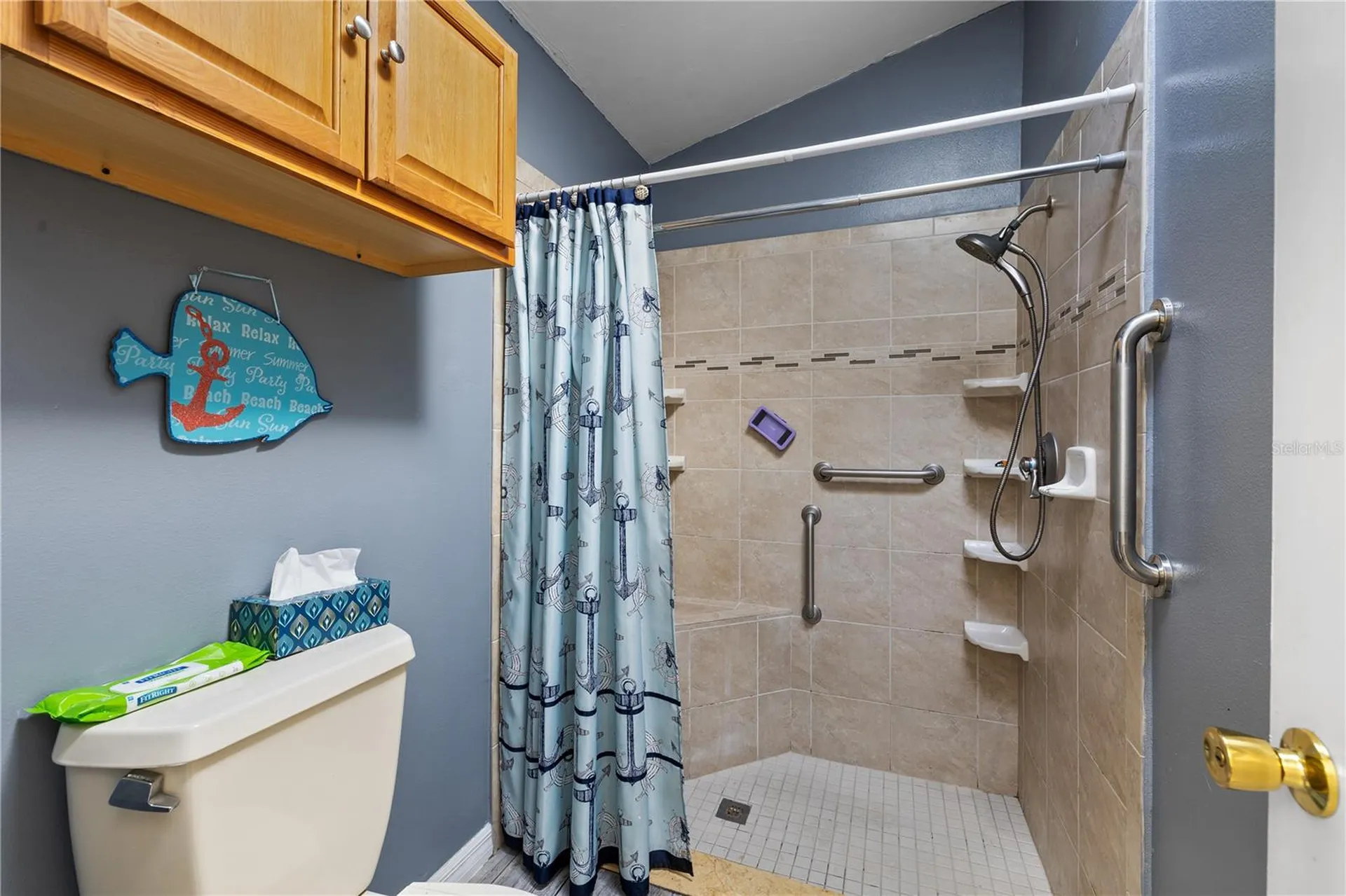 2104 Winslow Drive Orlando FL 32812