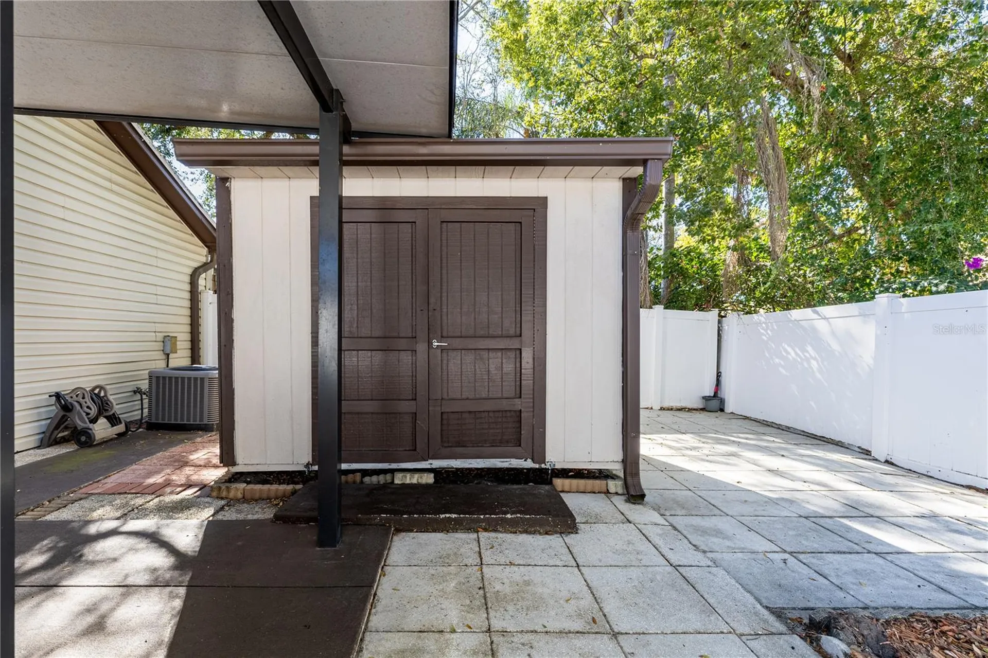 2104 Winslow Drive Orlando FL 32812
