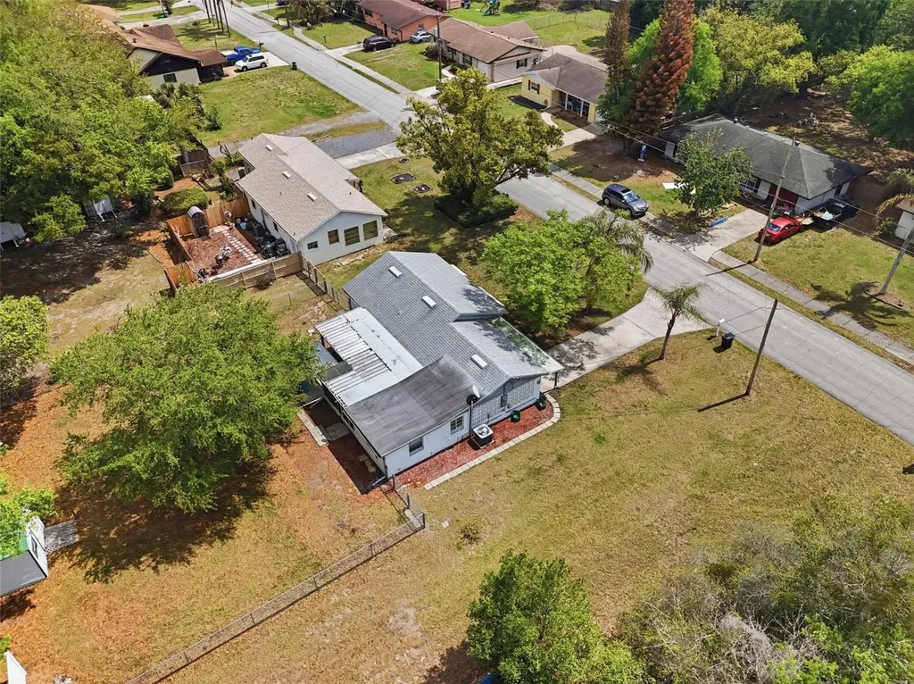 8 Angeles Road Debary FL 32713