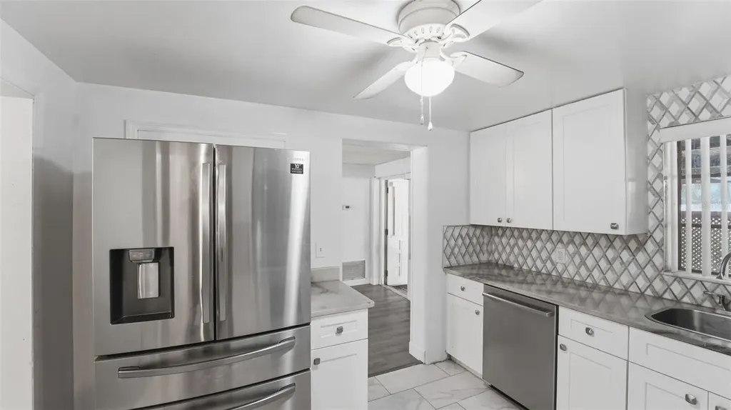 8 Angeles Road Debary FL 32713
