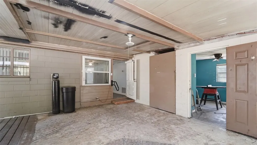 8 Angeles Road Debary FL 32713