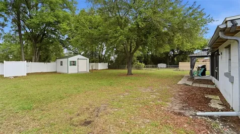 8 Angeles Road Debary FL 32713