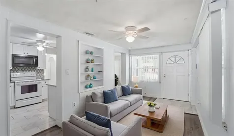 8 Angeles Road Debary FL 32713