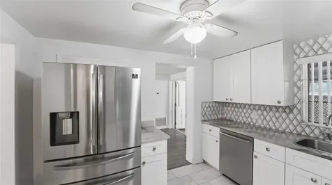 8 Angeles Road Debary FL 32713