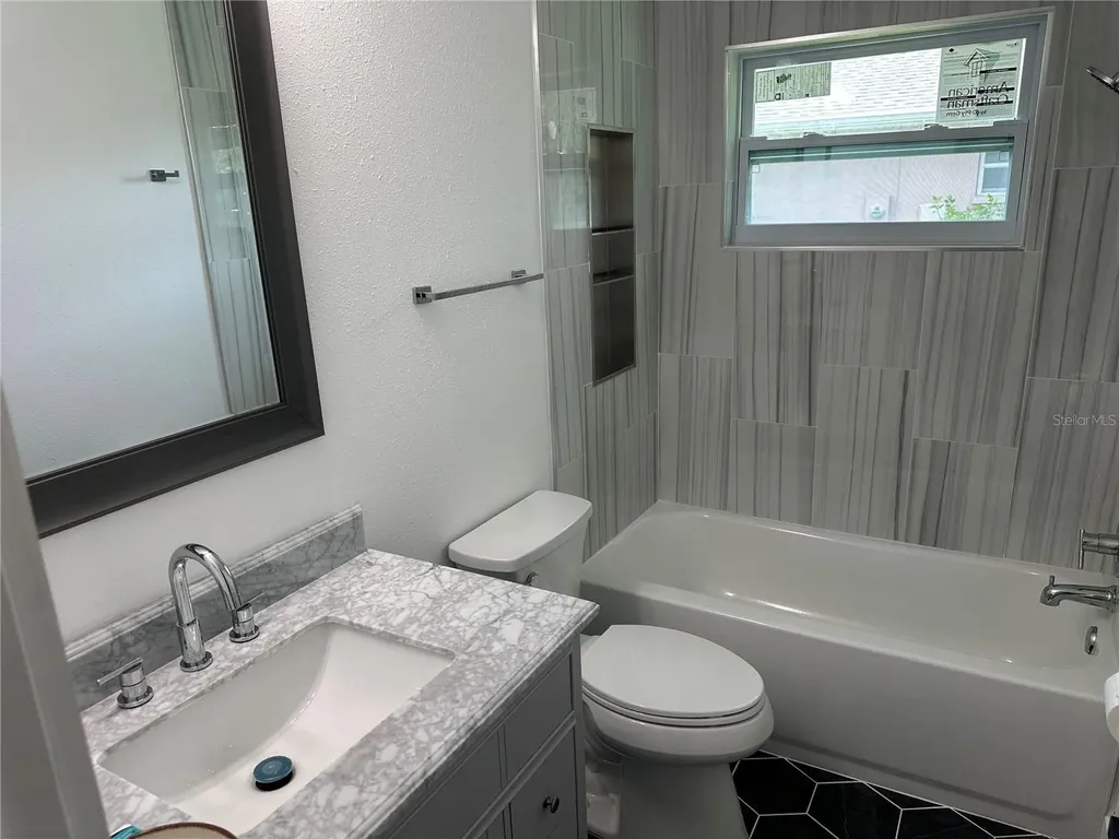 8808 44th Avenue Drive W Bradenton FL 34210