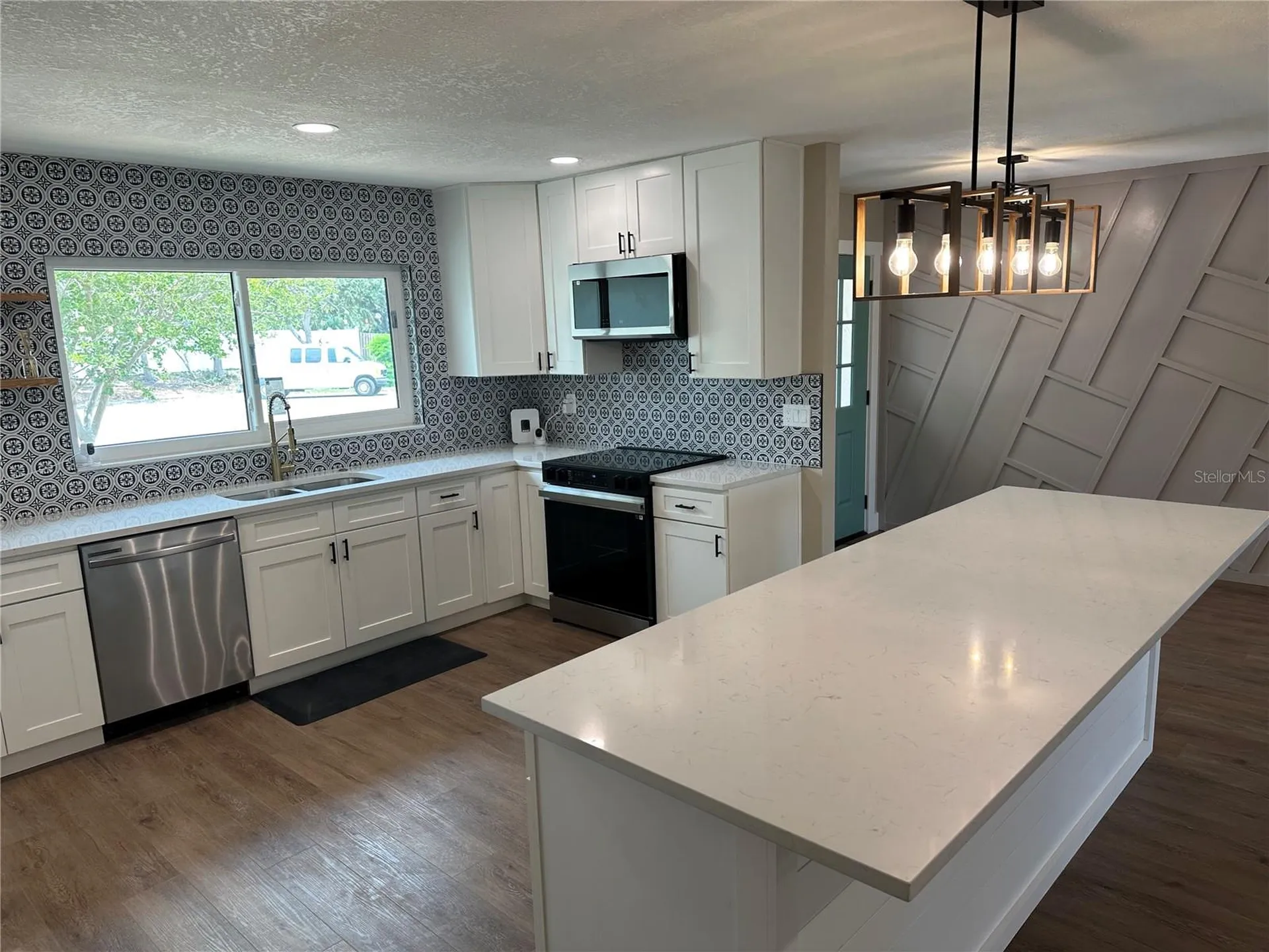 8808 44th Avenue Drive W Bradenton FL 34210