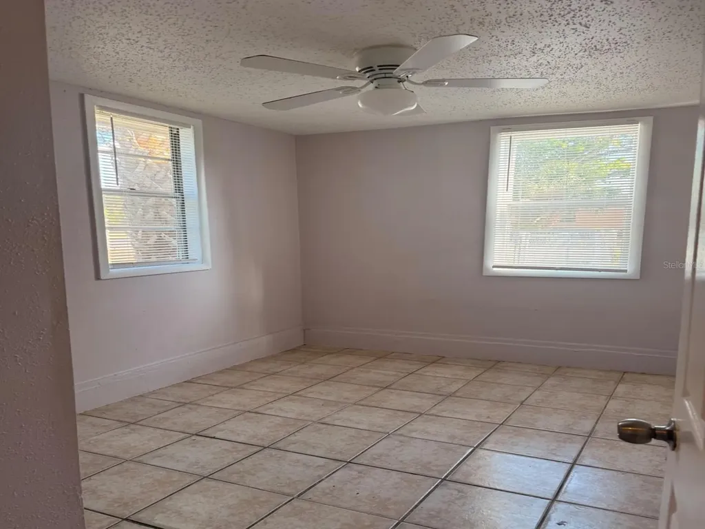 1327 43rd Street S St Petersburg FL 33711