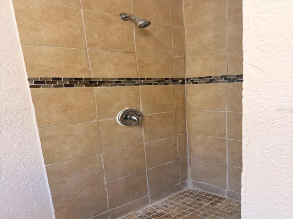 1327 43rd Street S St Petersburg FL 33711