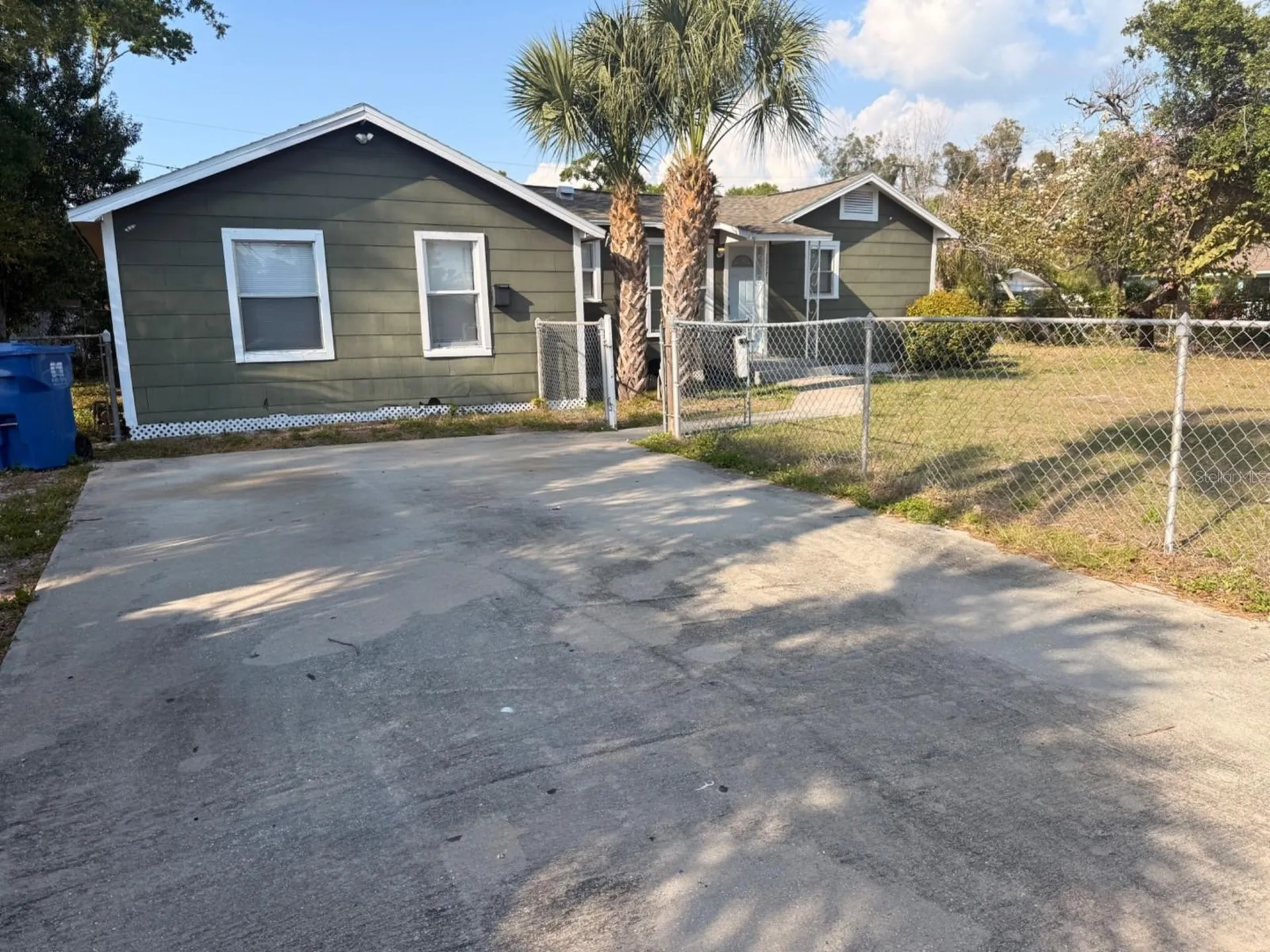 1327 43rd Street S St Petersburg FL 33711